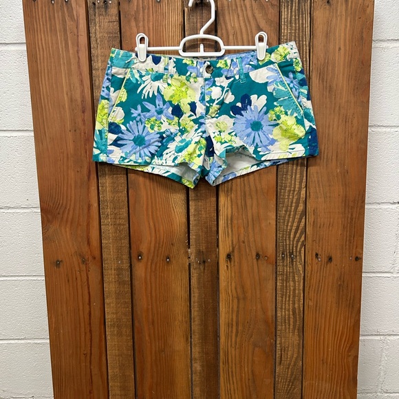 Mossimo women’s size 11 blue green floral shorts - Picture 2 of 6